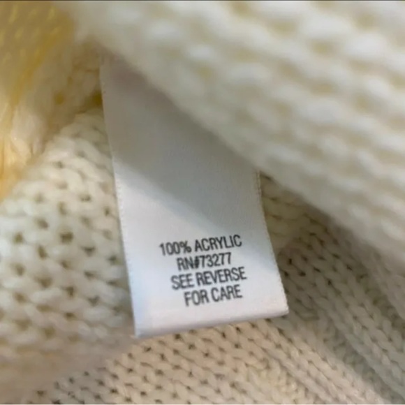 Women Creamish White Sweater with attached hood - Picture 8 of 9